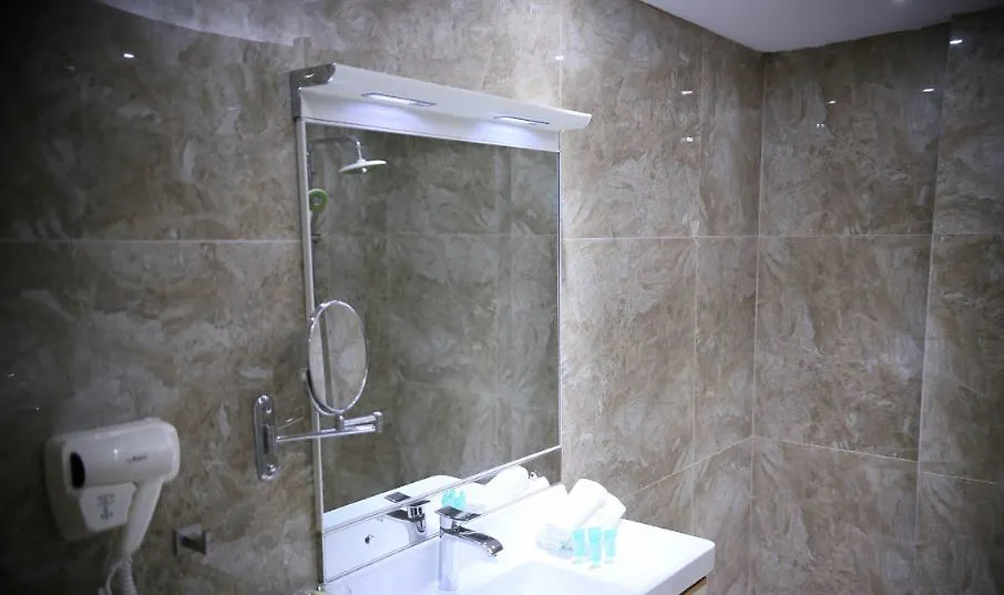 Hotel Grand Blue Fafa Golem  Albanien